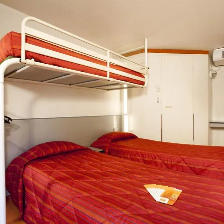 Premiere Classe Boulogne Sur Hotel *